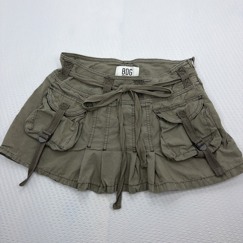 BDG Urban Outfitters Cargo Kilt Camo Green Mini Skirt XS Utilitarian Military